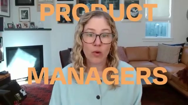片头冷开场：大字「PRODUCT MANAGERS」压在 Jessica Fain 画面上——本集主题是 AI 时代产品经理的影响力