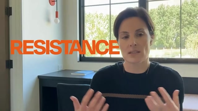 片头字卡：RESISTANCE